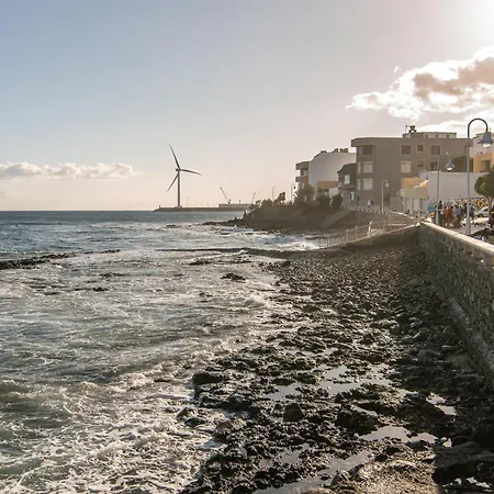 Home2book Coastal Retreat With Sea Views, Διαμέρισμα *